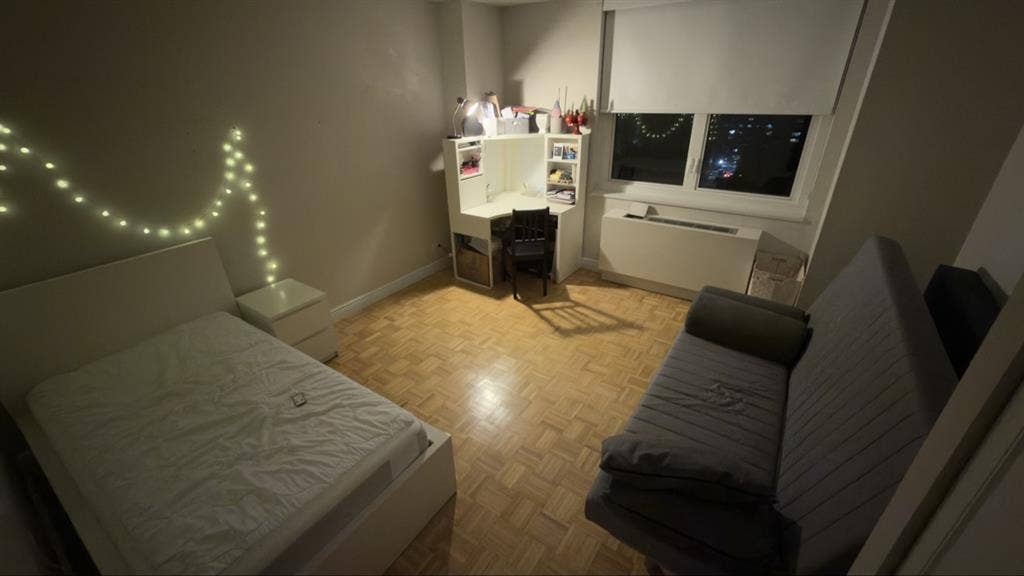 Bright UES Room + Private Bath