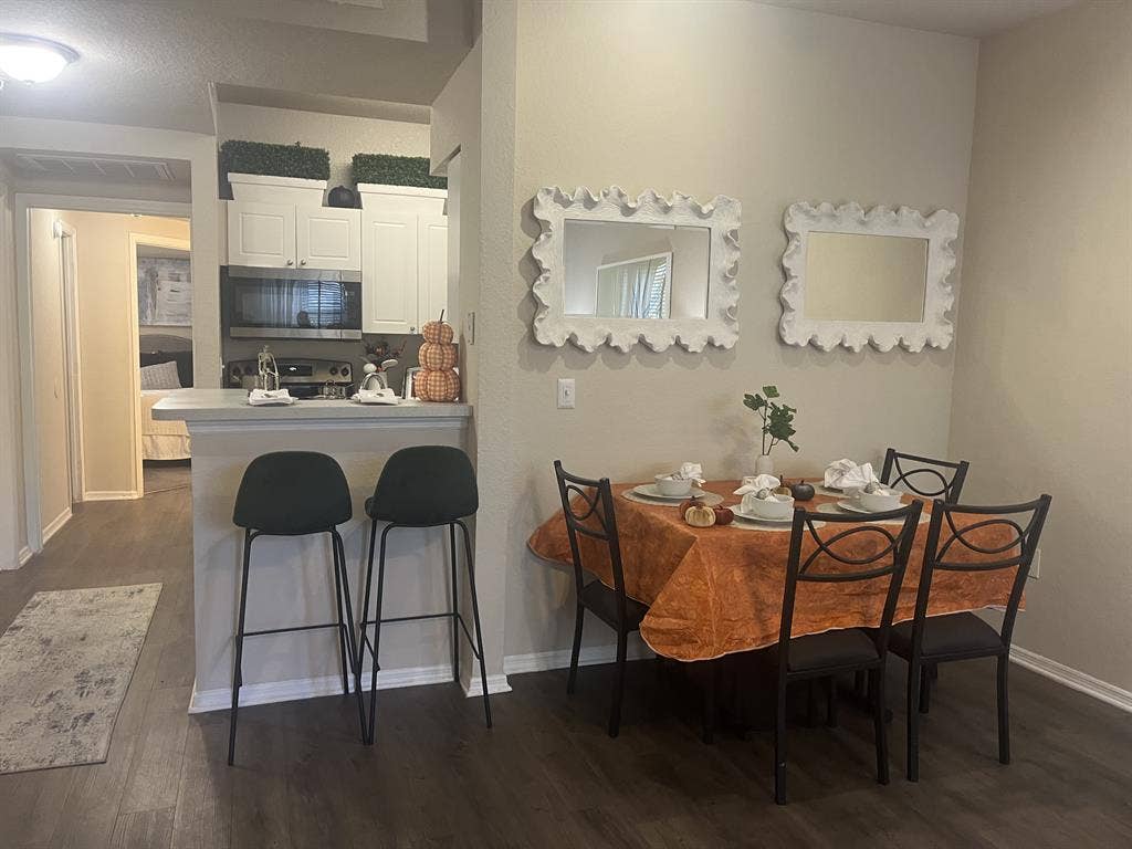 Sublease at Ivy (usf) for 629/month