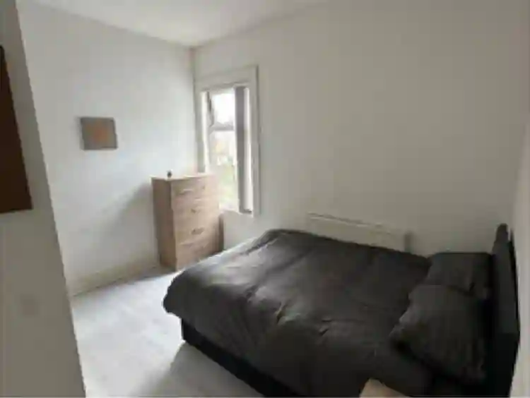1 double bedroom available