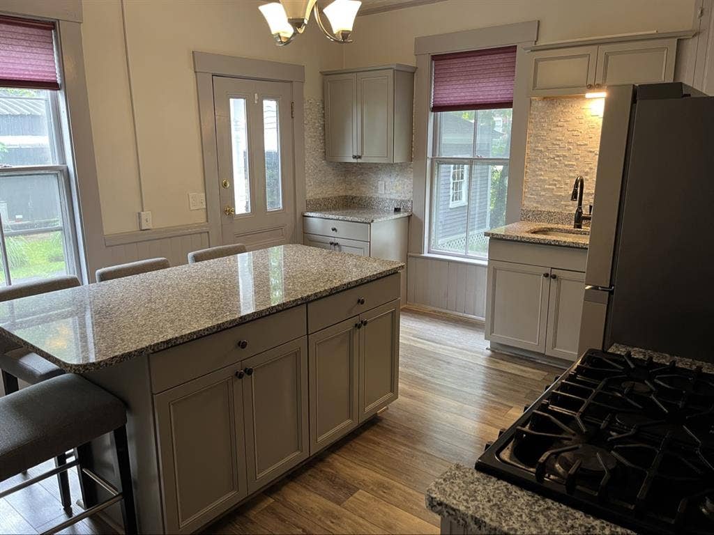 Dover Room for Rent!
