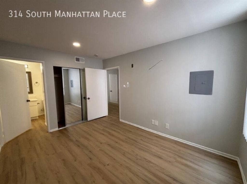 1 bed available in S Manhattan Pl