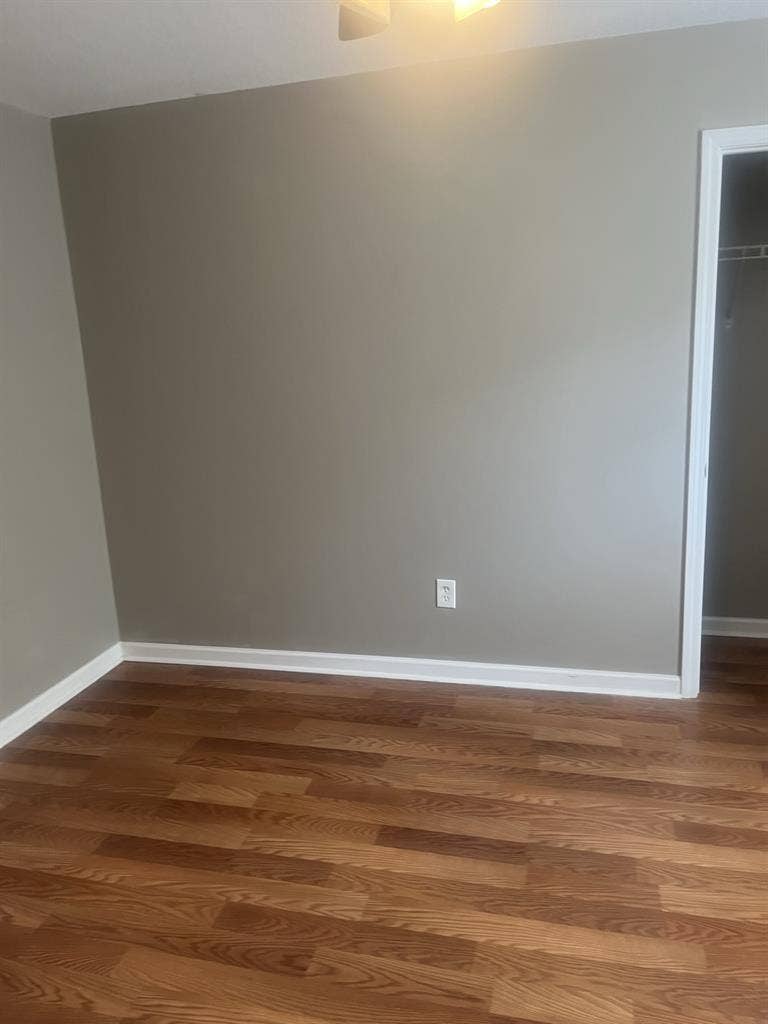 Room for rent. No pets allowed.