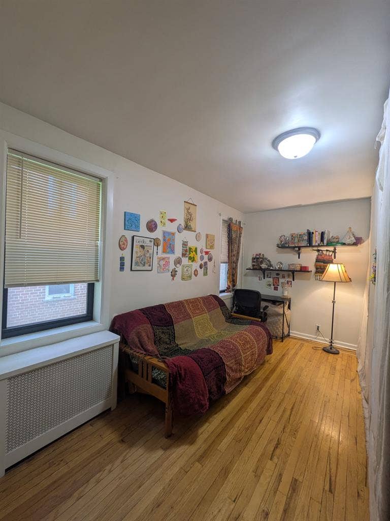 Roommate needed in Elmhurst