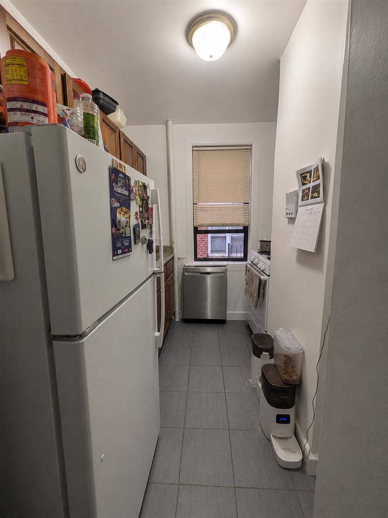 Roommate needed in Elmhurst