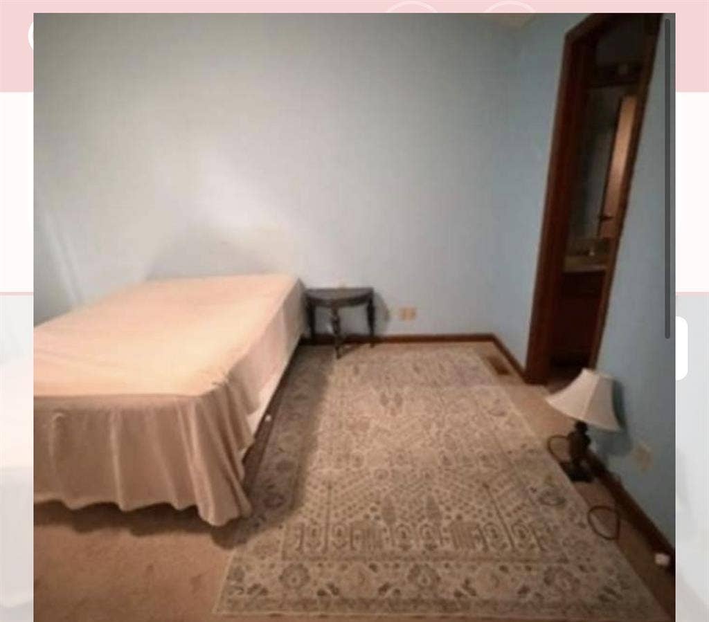 Master bedroom for rent