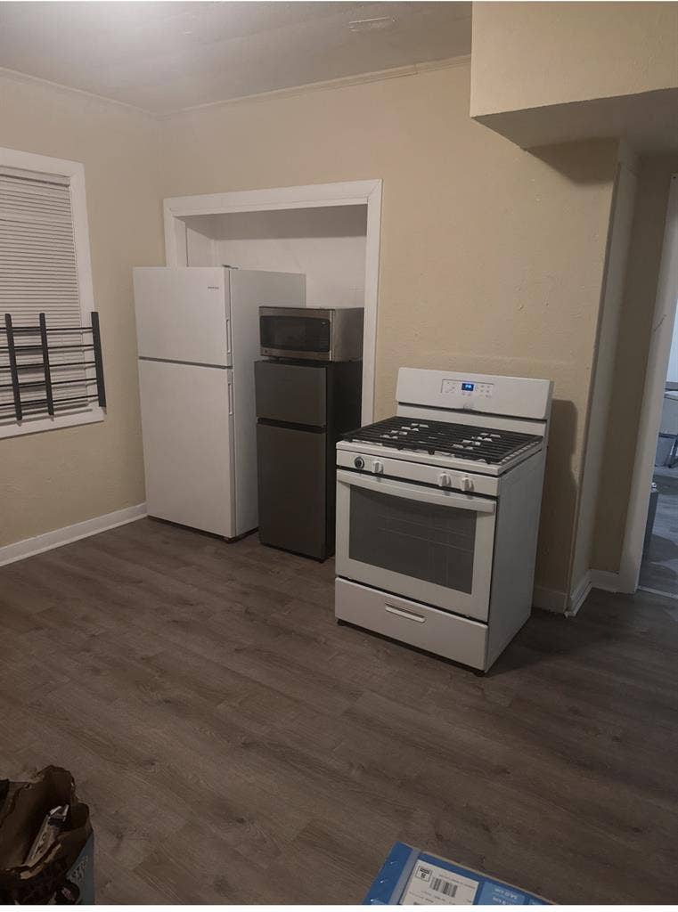 3 bedroom apartment with utilities