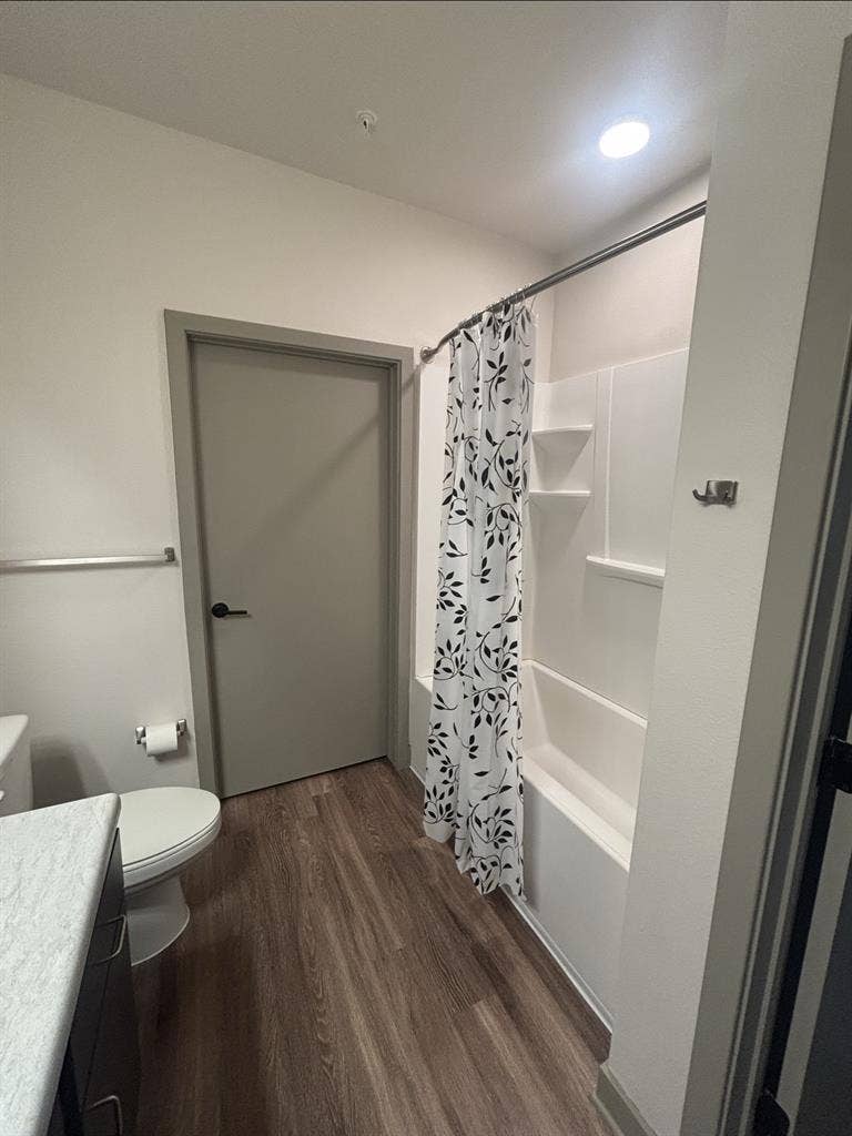 Shared space/ female