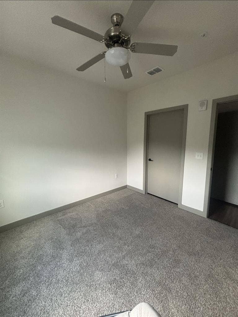 Shared space/ female