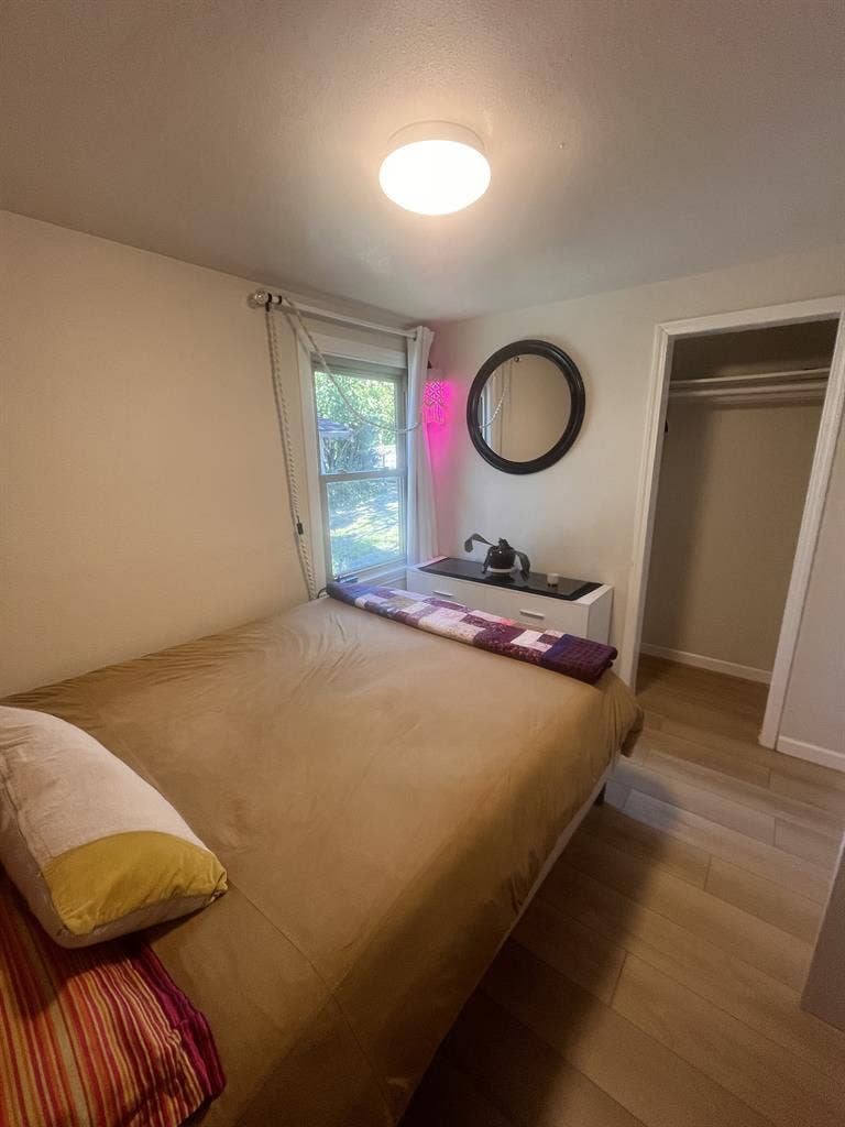 Private Room in Seattle Home