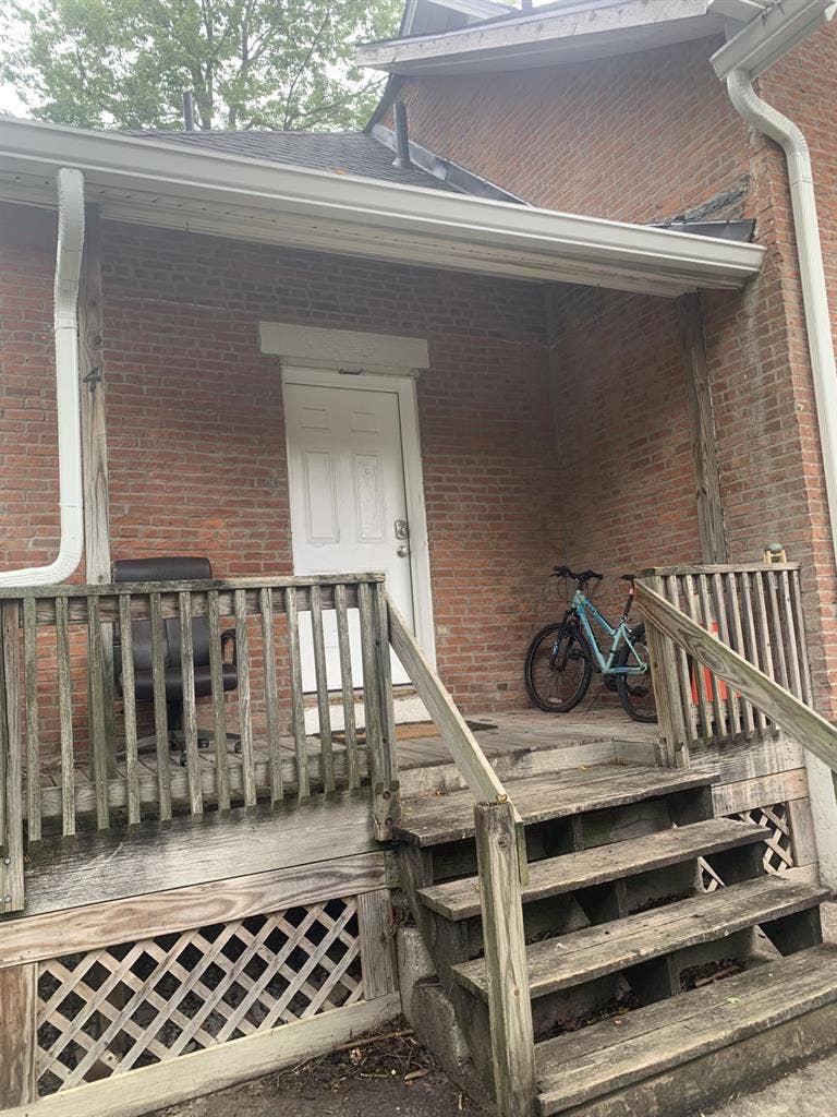 Immediate Availability 1Bed, 1Bath