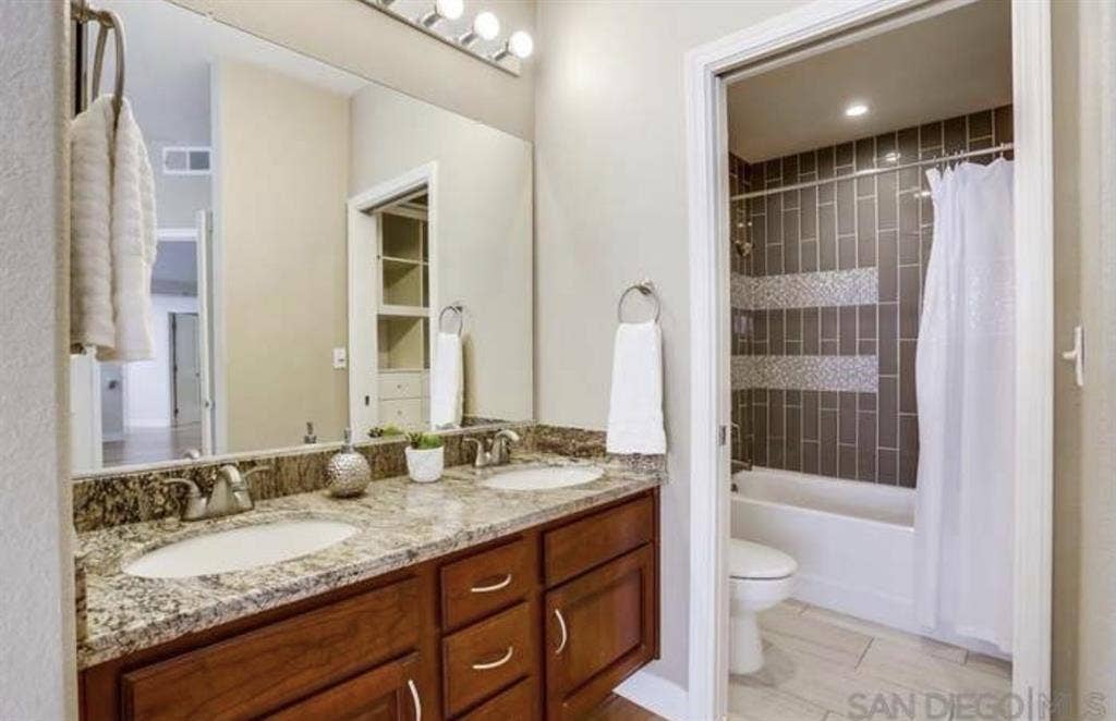 Looking for a Roomie! (Shared Room)