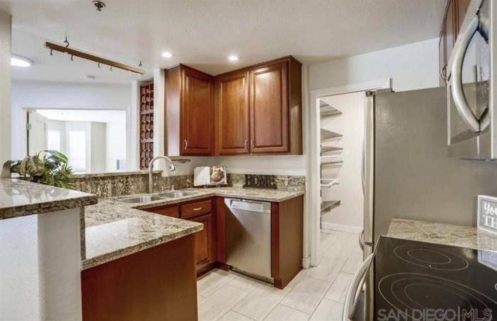Looking for a Roomie! (Shared Room)