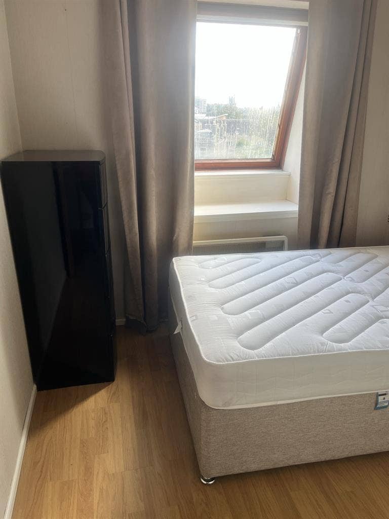 One double bedroom for rent