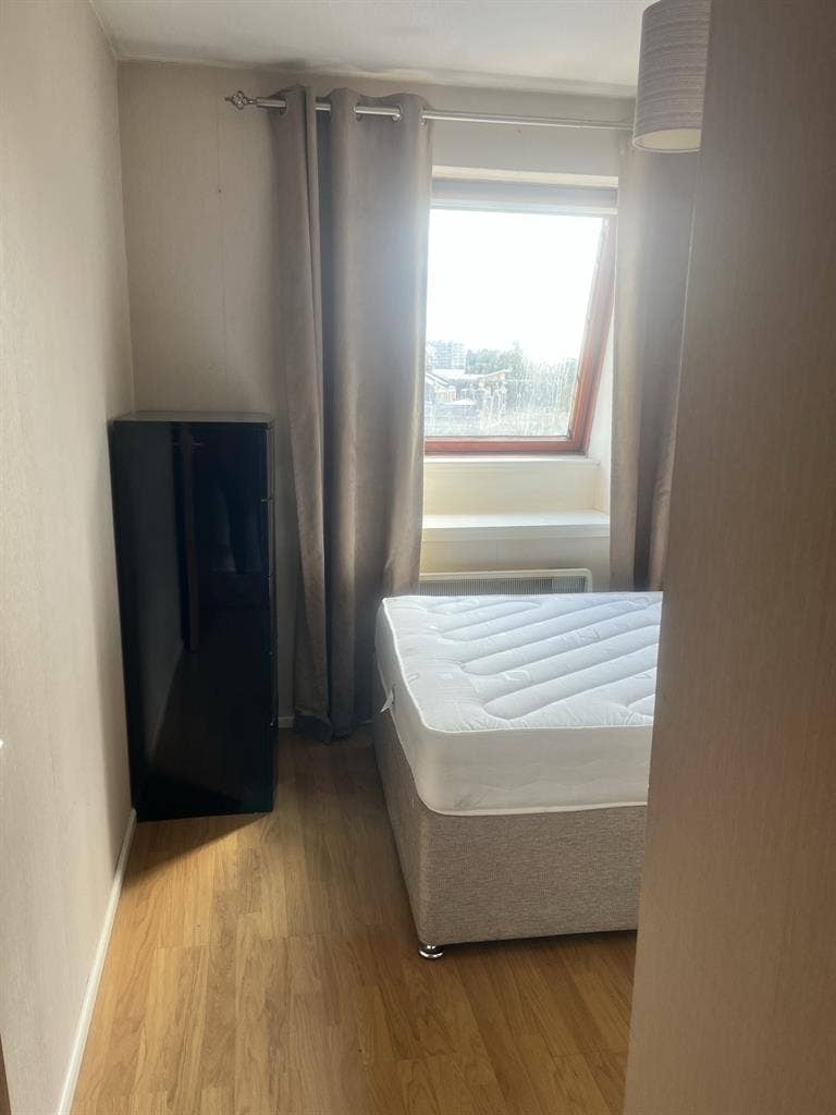 One double bedroom for rent