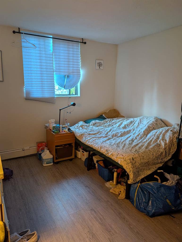 Room For Rent