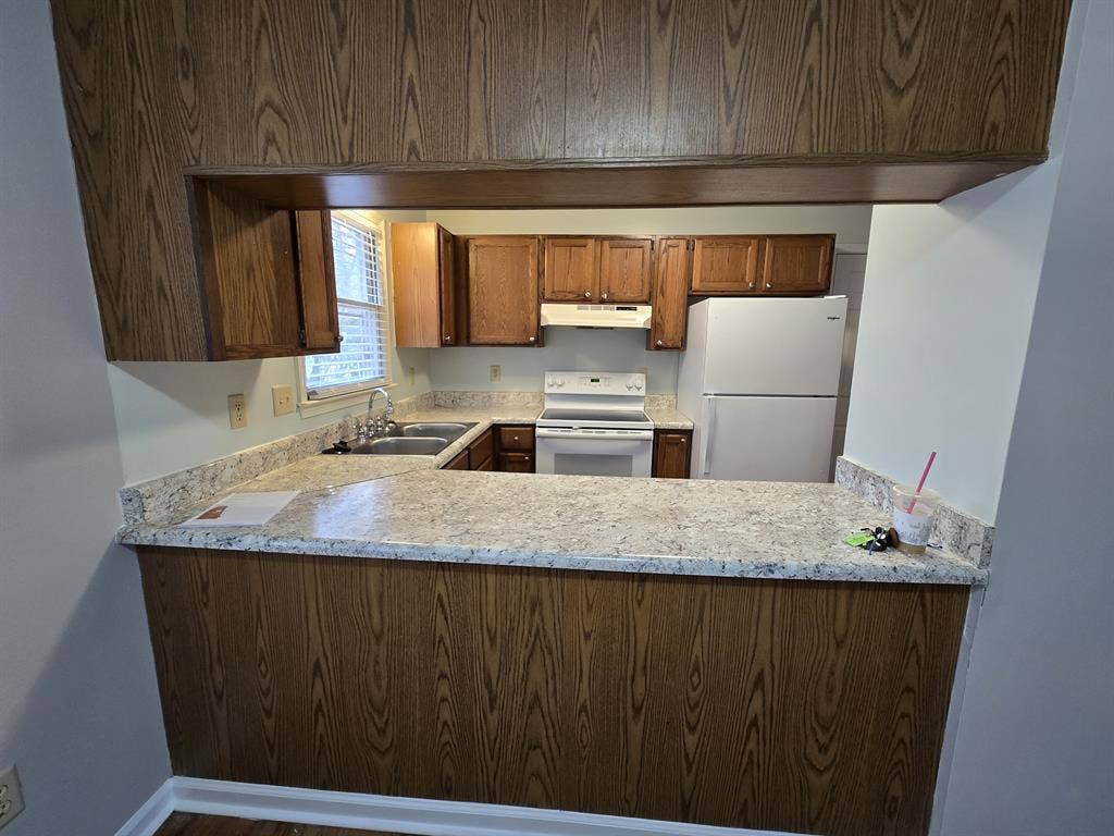 East Side Year Lease Takeover