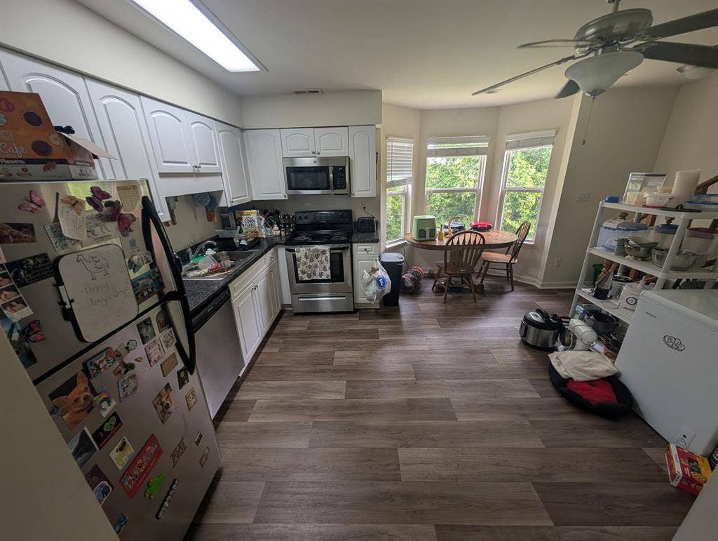 New Listing-900 including utilites