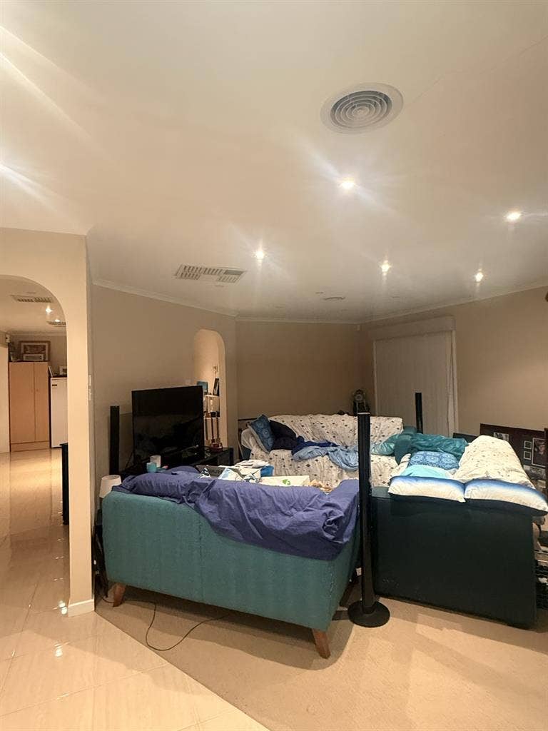 Looking for 1 or 2 roommates
