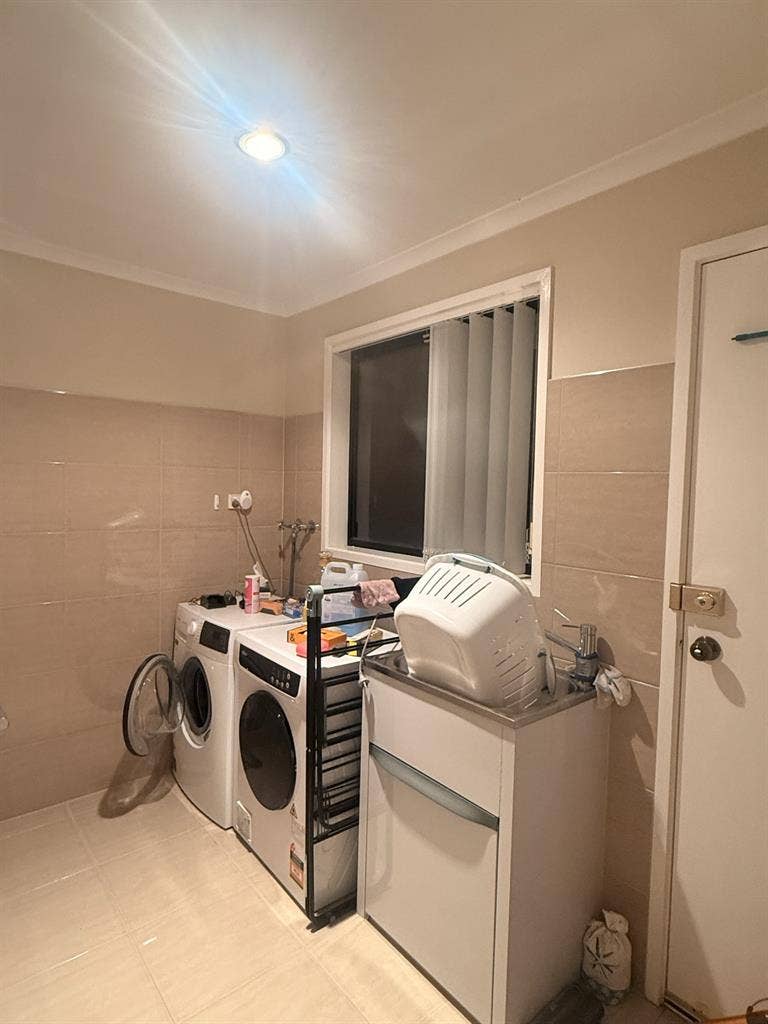 Looking for 1 or 2 roommates