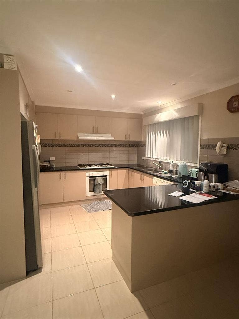 Looking for 1 or 2 roommates
