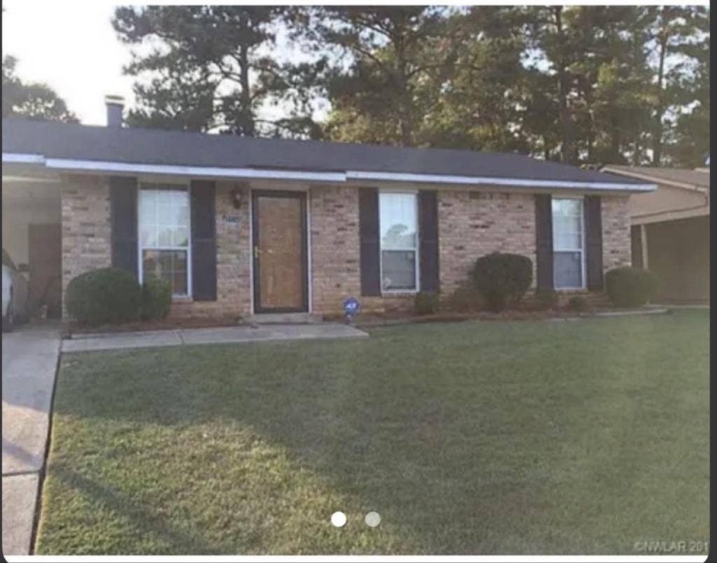 1 Room Available for Female AUG2026