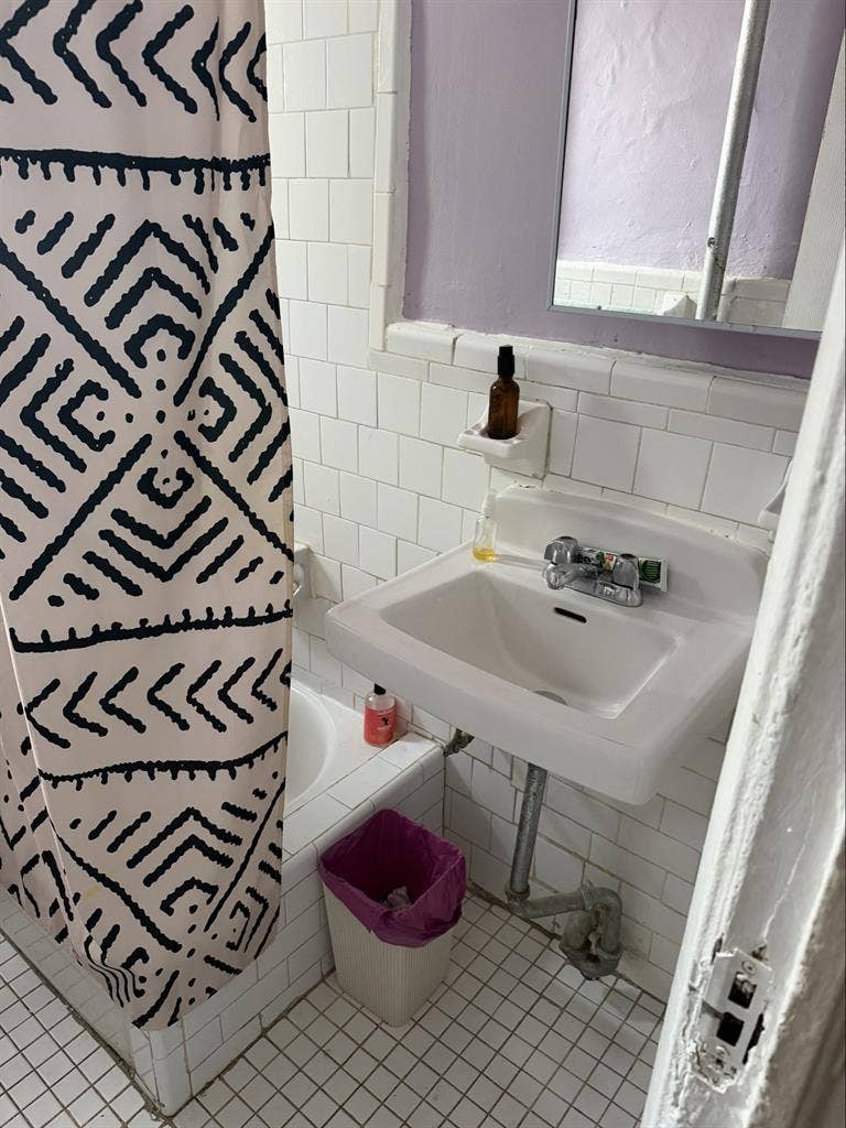 Private Room for Rent - Riverdalee