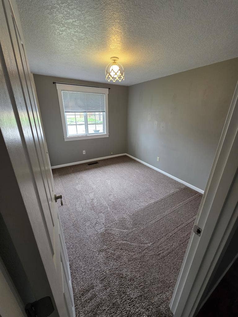 Room for Rent in Albany, OR