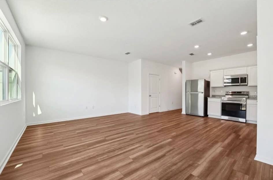 Private Room, New Construction home
