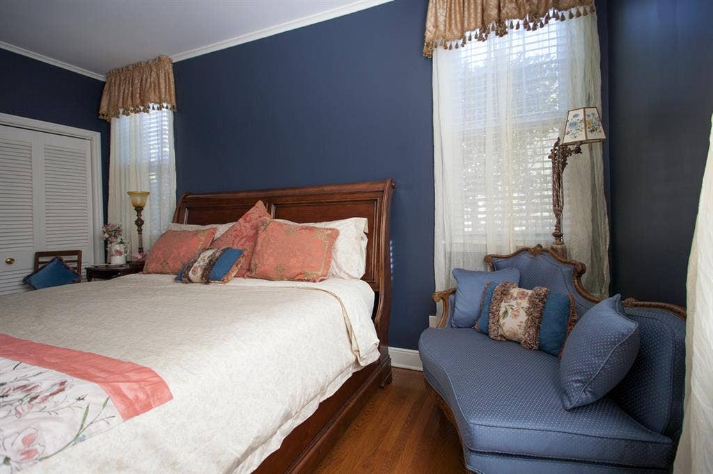 Private ensuite king in large home
