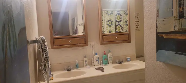 Primary Suite w/bath availabe.