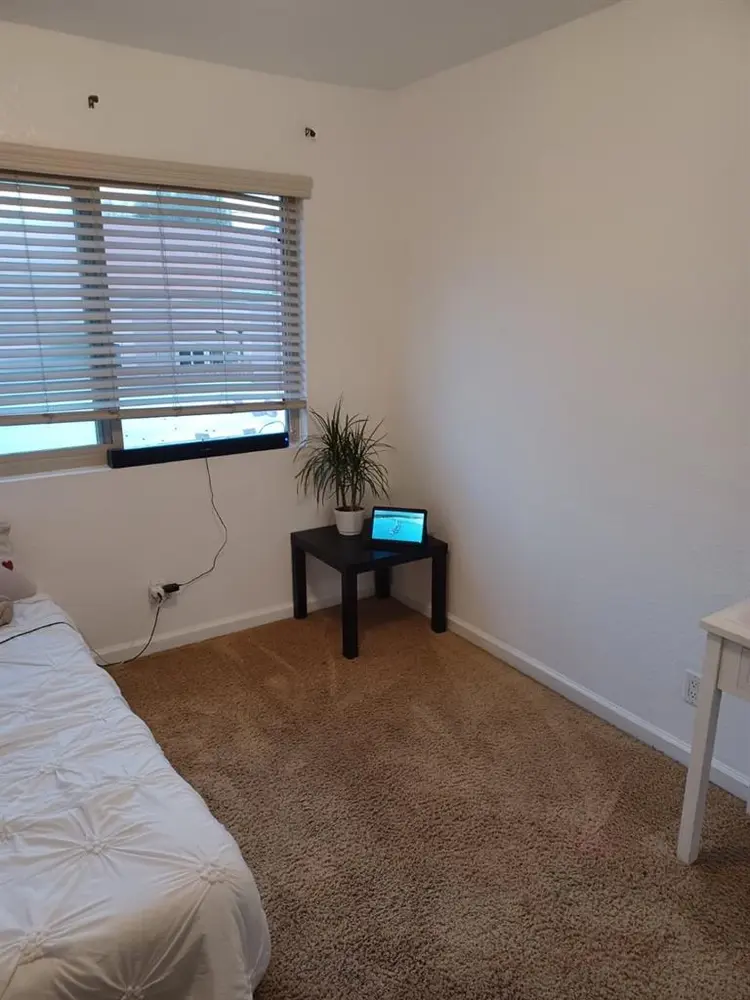 Room with all Utilities Included