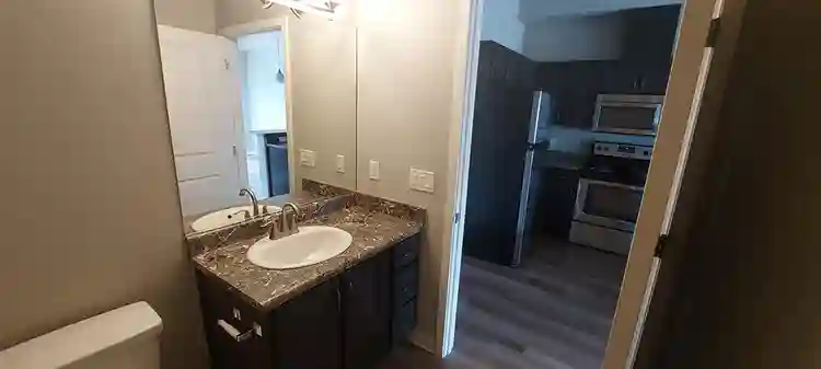 1 bedroom apartment for lease!