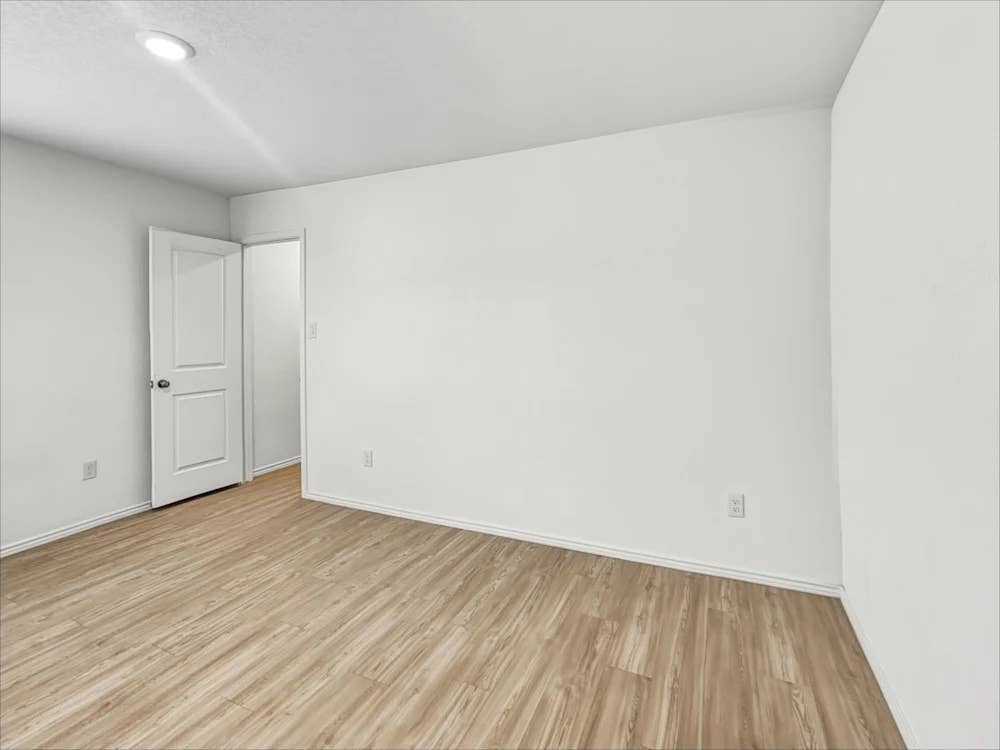 New And Affordable Room Ready