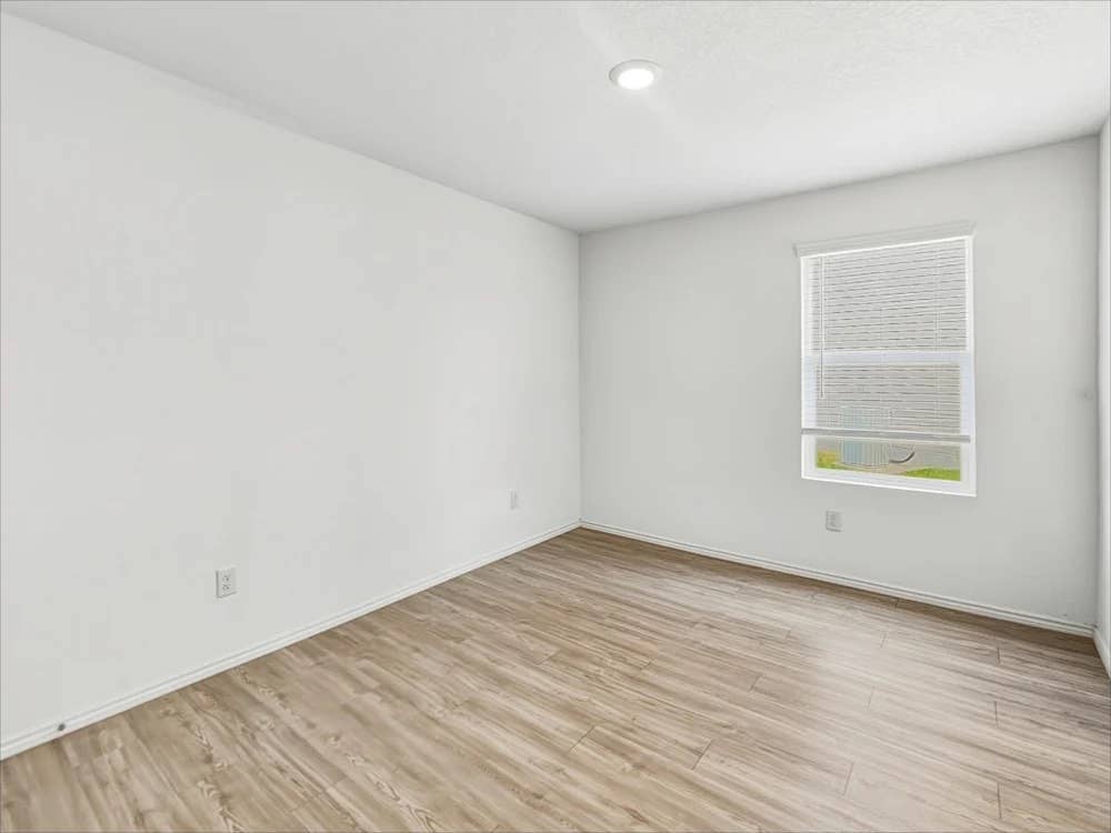 New And Affordable Room Ready
