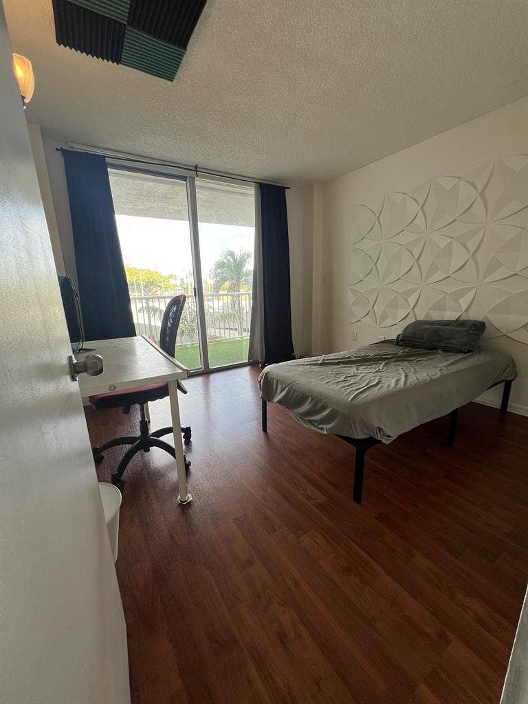 Room for rent