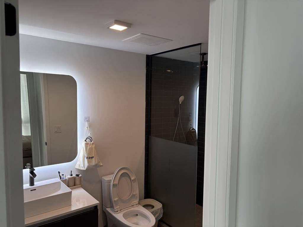 A room in a 1-bedroom apartment.