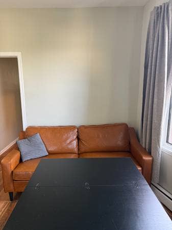 3BR Furnished Apt + 80" TV