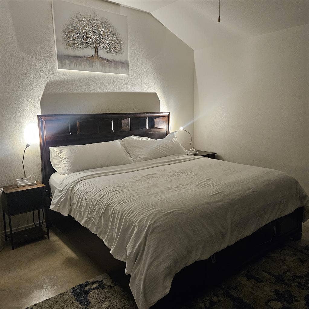 Private Master with En-Suite BR
