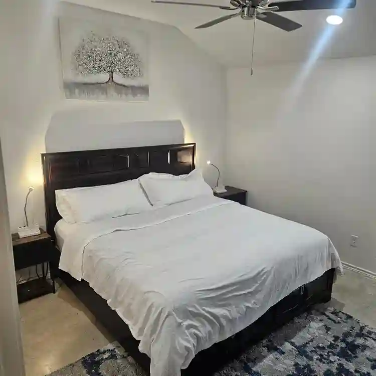 Private Master with En-Suite BR