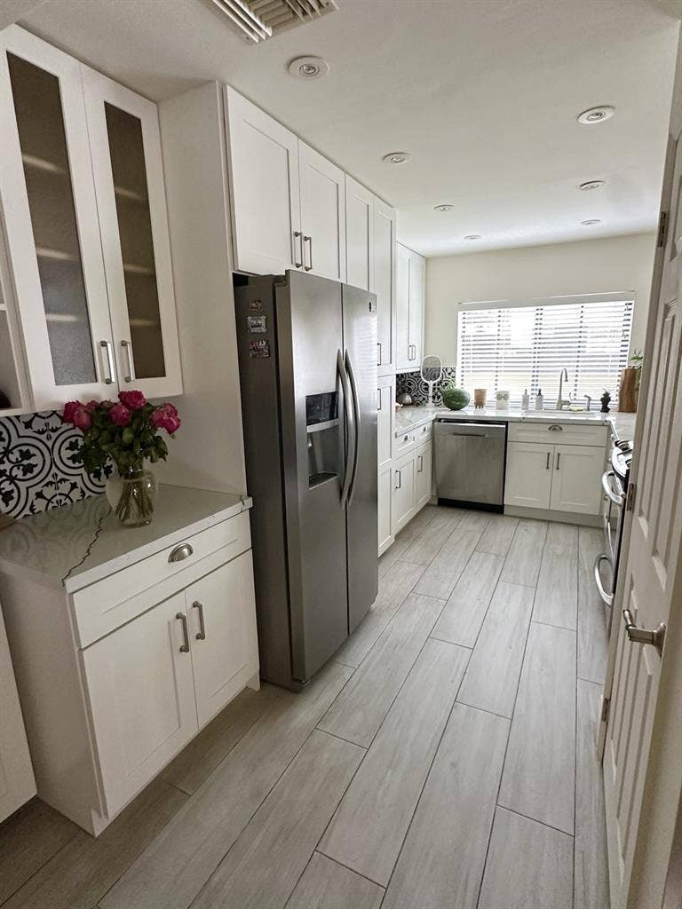 Beautiful room for rent!