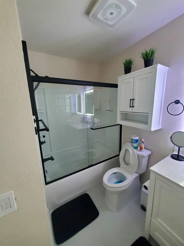 Furnished or unfurnished room