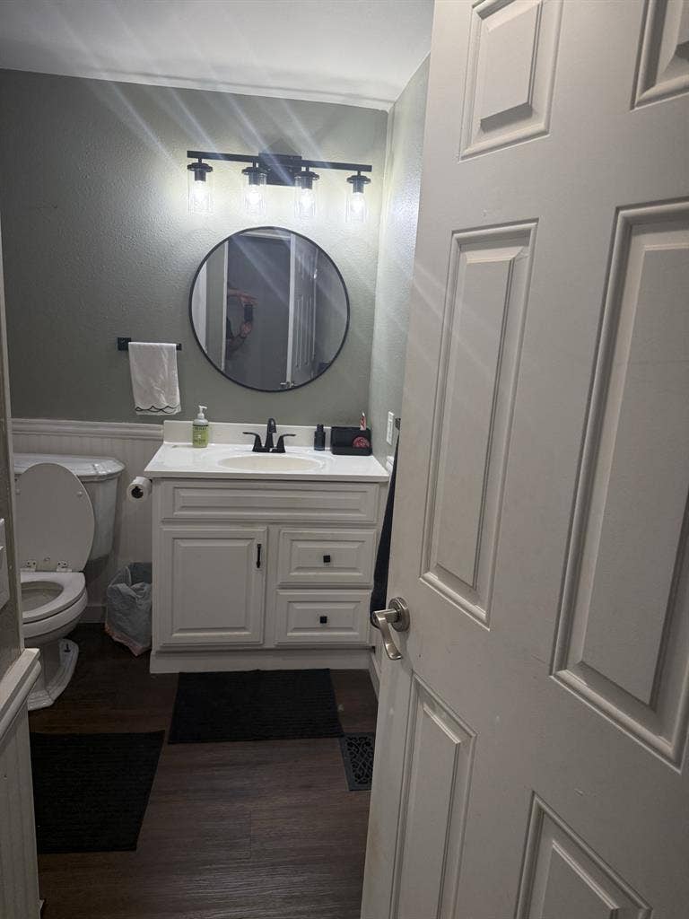 Bedroom and Bathroom for rent