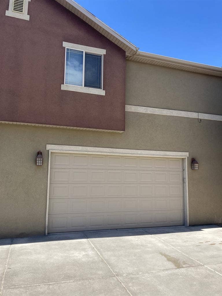 3bd 2.5ba Twin Home for Rent