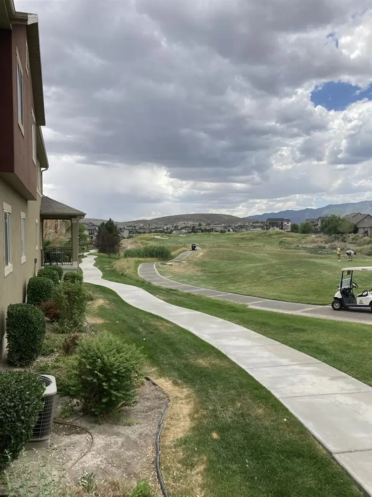 3bd 2.5ba Twin Home for Rent