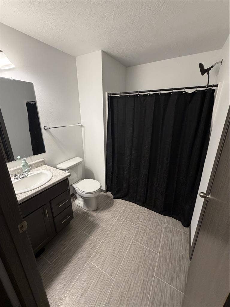 Private bedroom and bathroomm
