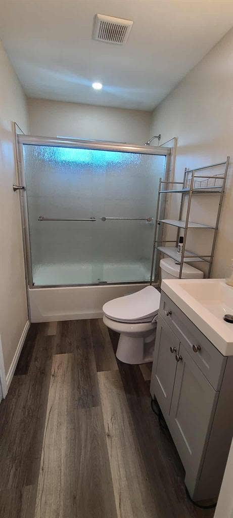 Room for rent in dog friendly home
