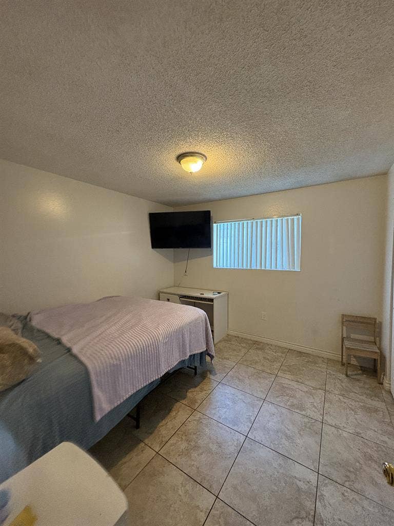 Room for rent!