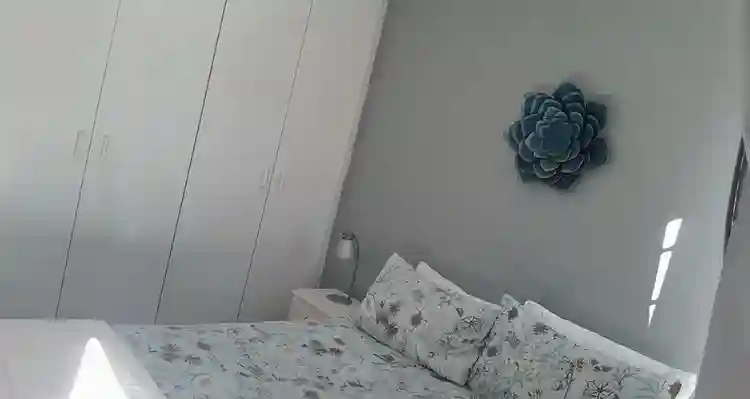 Room + private balcony