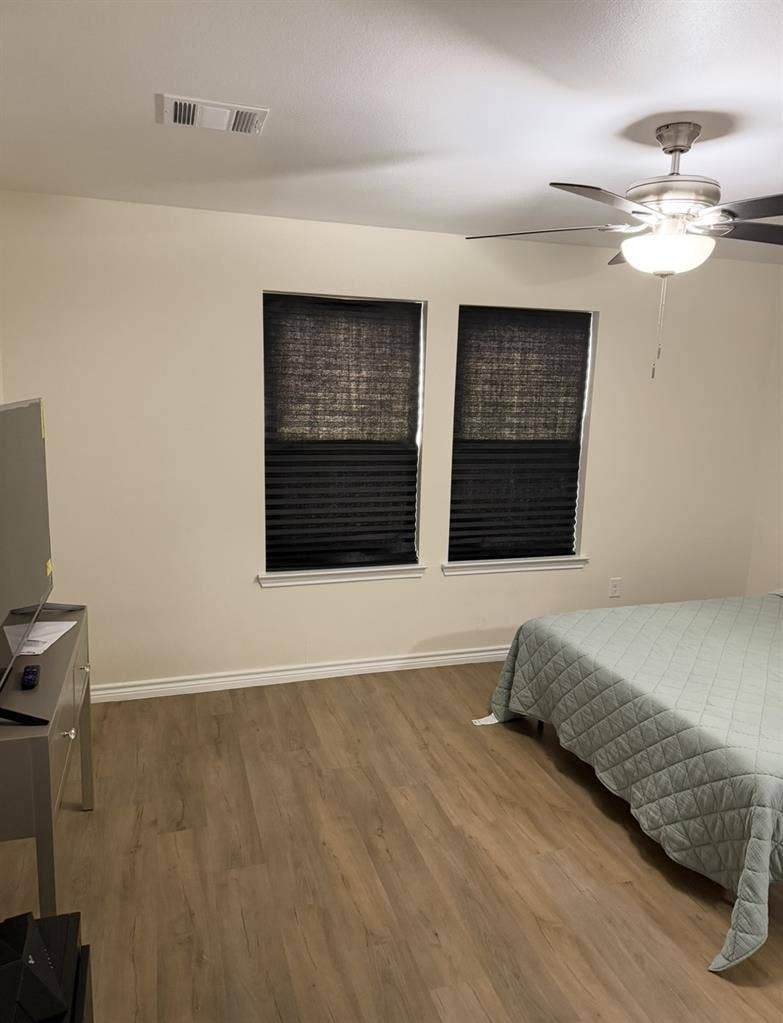 Master Bedroom for Rent