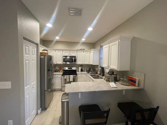 AUG 1: 1 room & bathroom